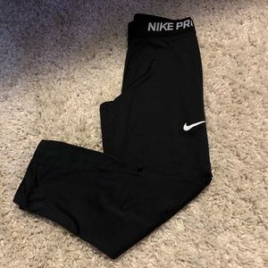 nike capri leggings